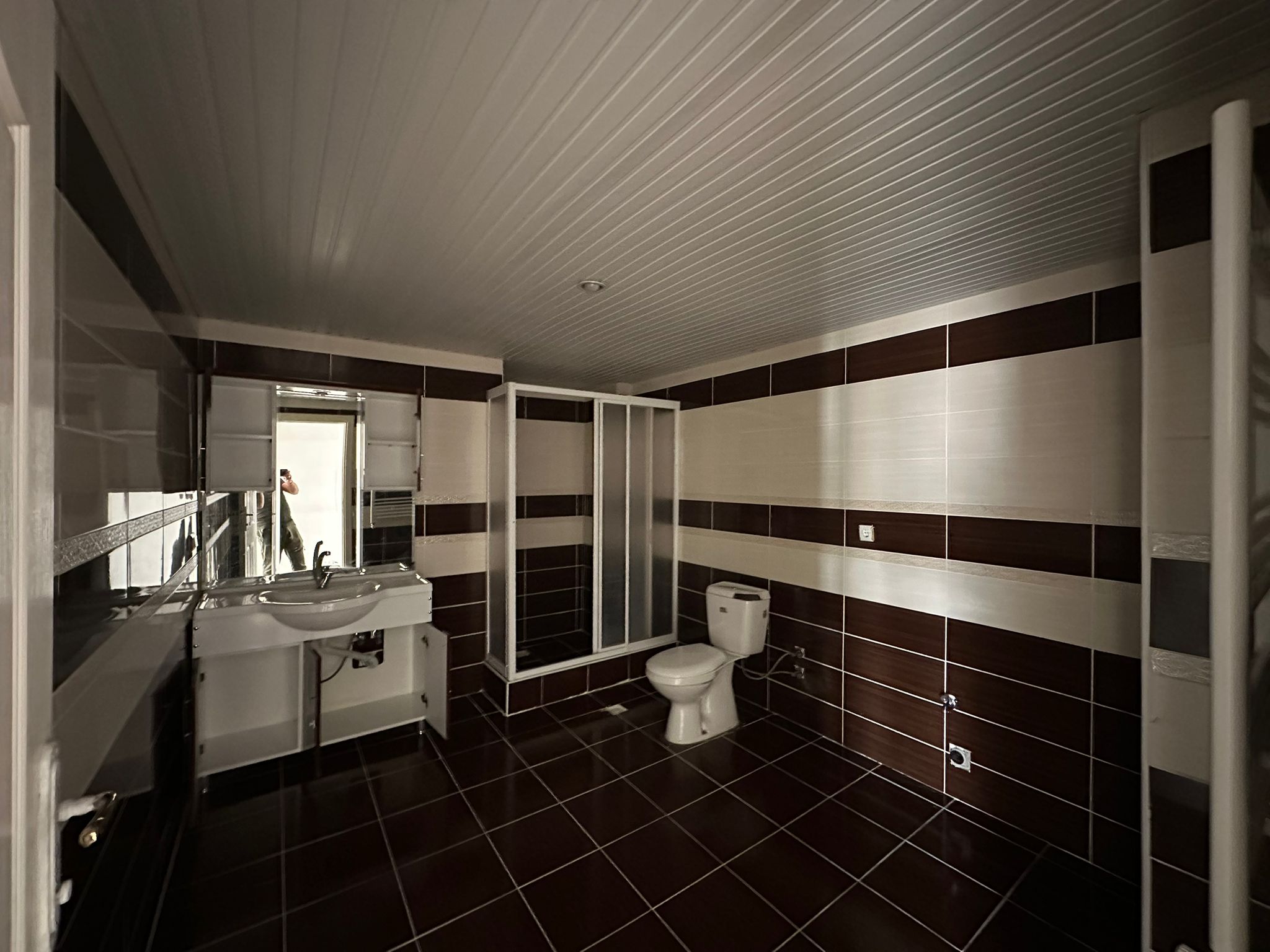 KURTULUŞ MAHALLESİNDE 3+1 SATLIK DAİRE